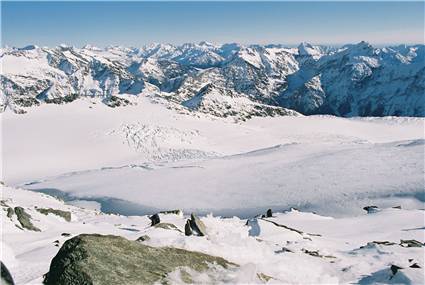 View from SW ridge looking onto Bonar Glacier