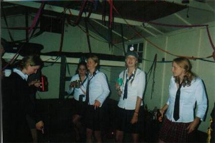 SchoolGirls.JPG
