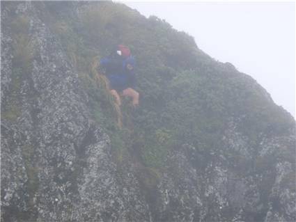 Humpty dumpty sat on a wall...