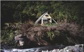 Daphne hut