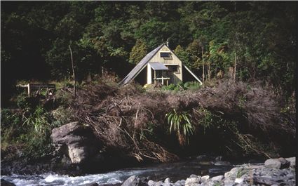 Daphne hut